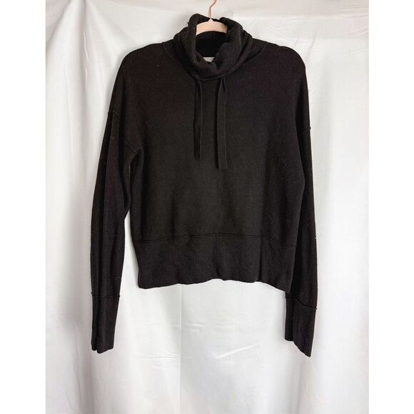 Universal Thread Sweatshirt - Picture 11 of 12